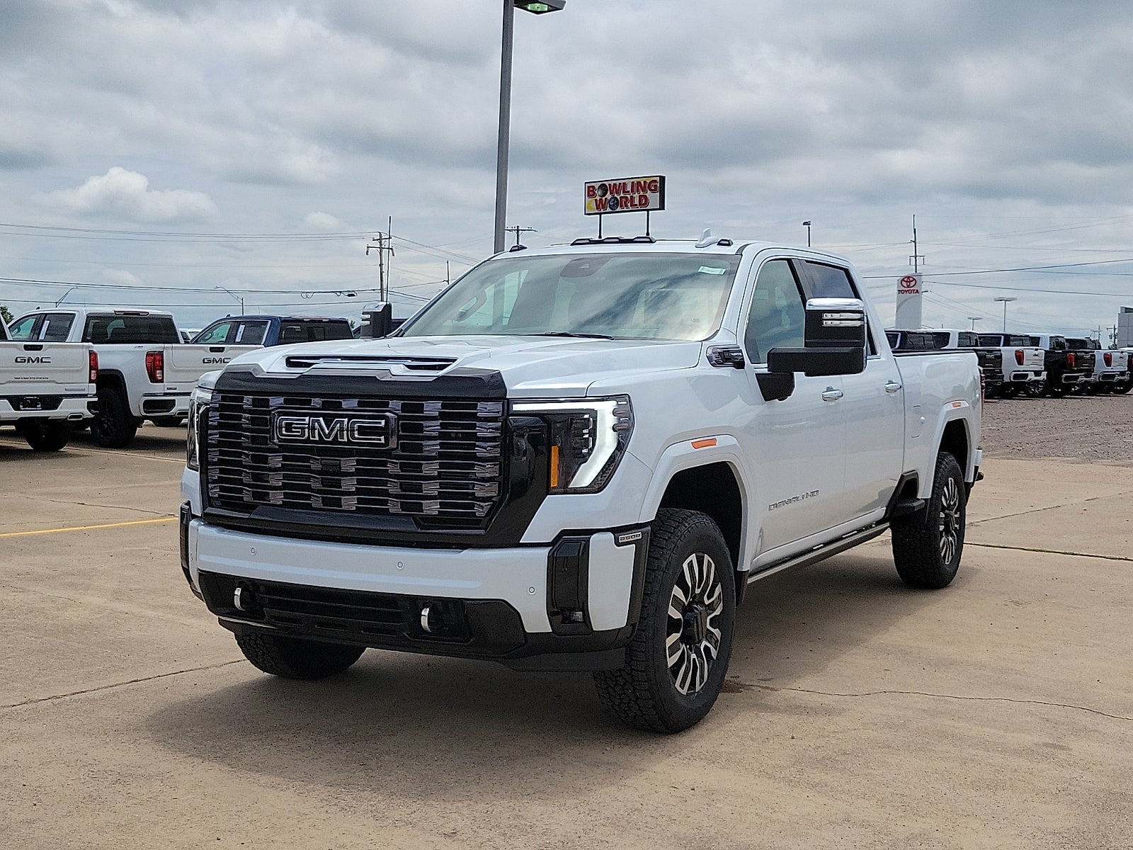 2026 GMC Sierra 2500 HD Denali Ultimate