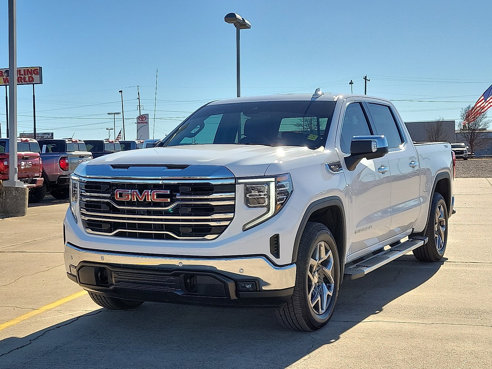 2024 GMC Sierra 1500 SLT