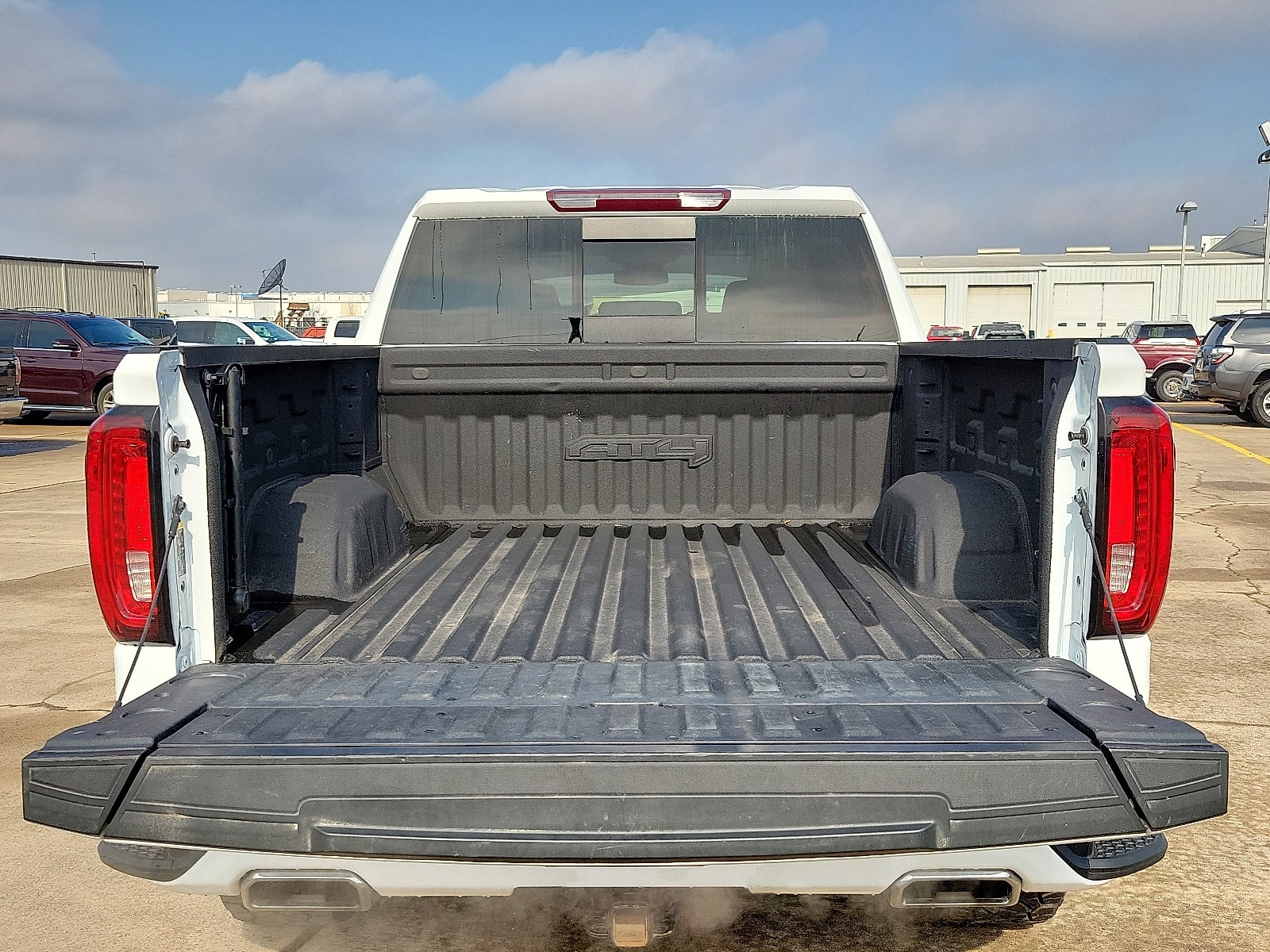 2023 GMC Sierra 1500 AT4