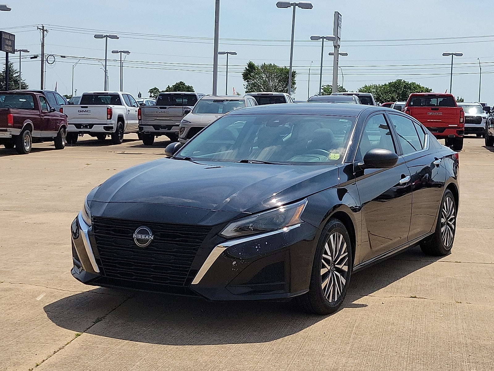 2024 Nissan Altima 2.5 SV