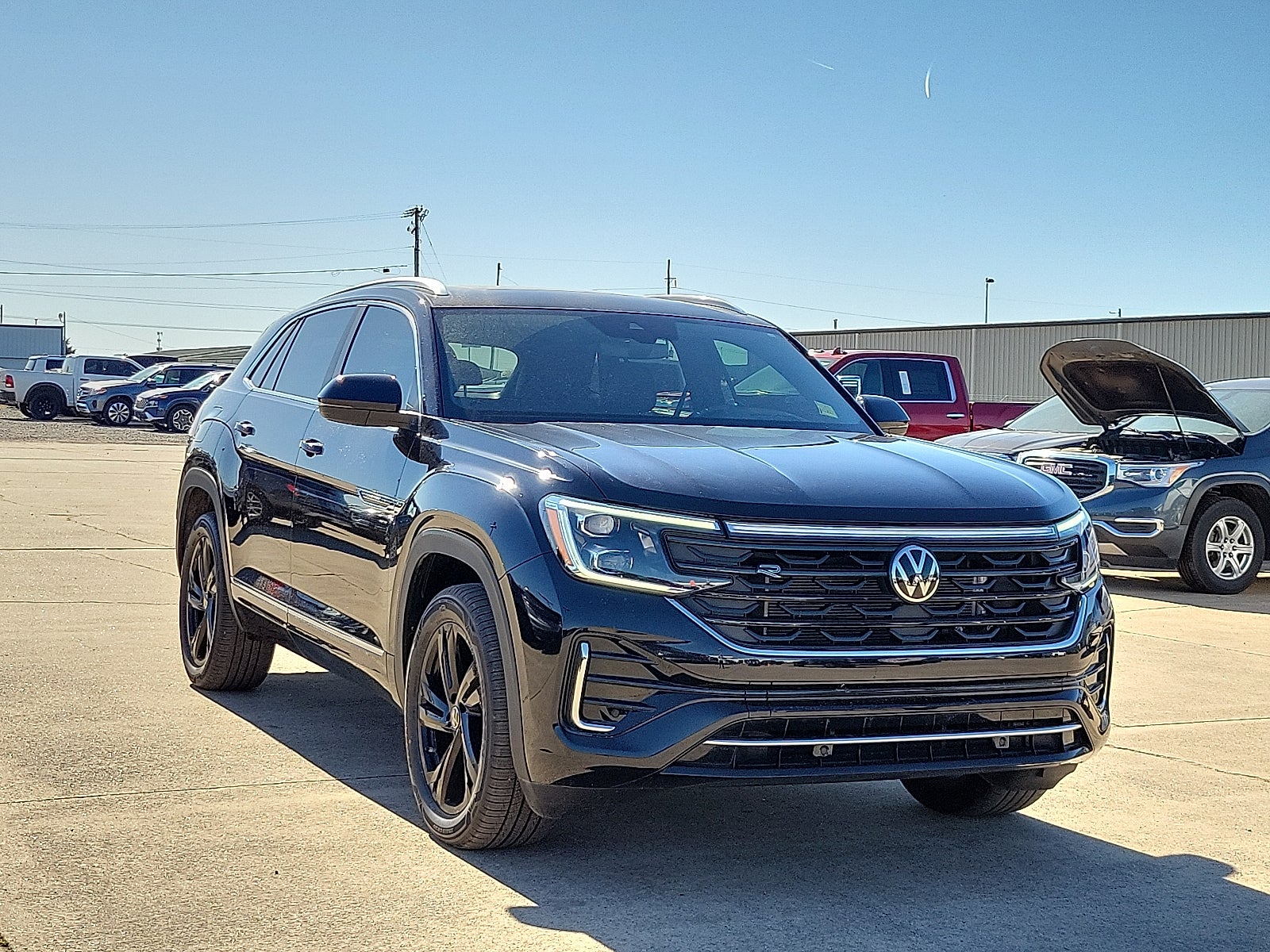 2024 Volkswagen Atlas Cross Sport 2.0T SEL R-Line