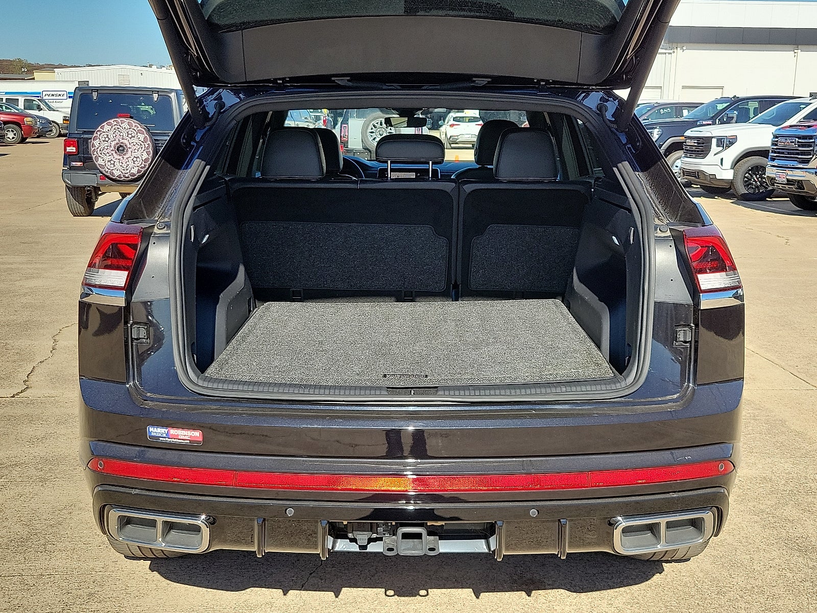 2024 Volkswagen Atlas Cross Sport 2.0T SEL R-Line