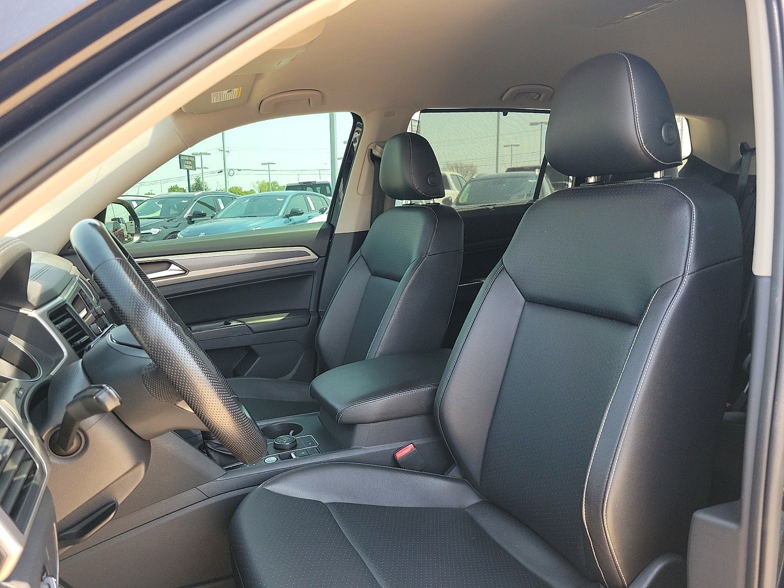 2021 Volkswagen Atlas 3.6L V6 SE w/Technology R-Line