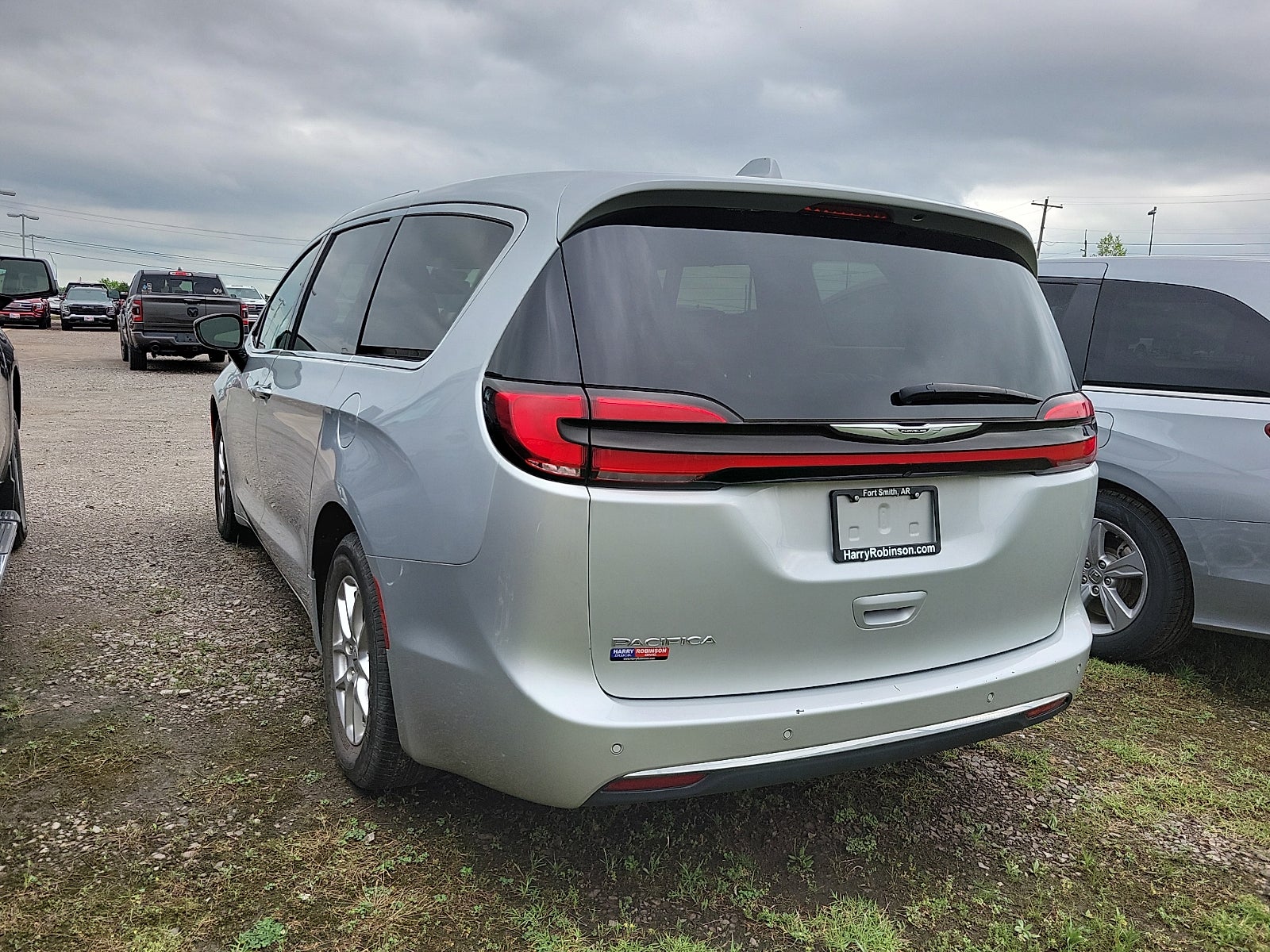 2024 Chrysler Pacifica Touring L