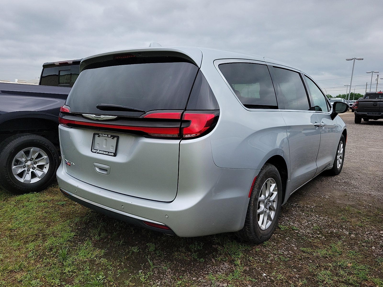 2024 Chrysler Pacifica Touring L
