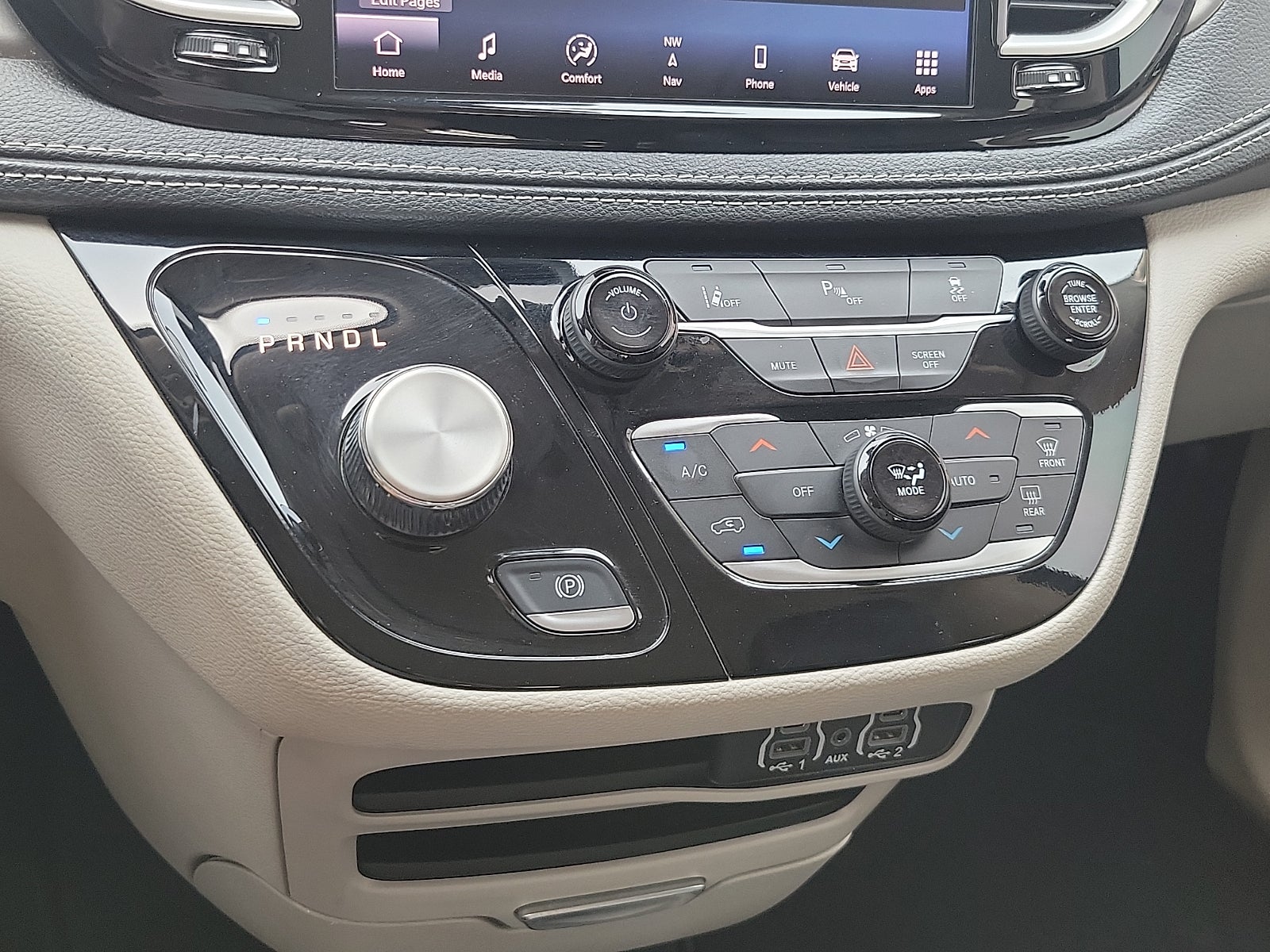 2024 Chrysler Pacifica Hybrid Select