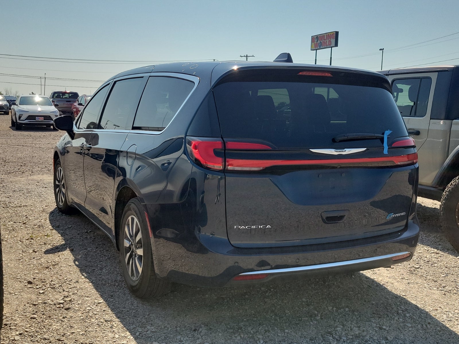 2024 Chrysler Pacifica Hybrid Select