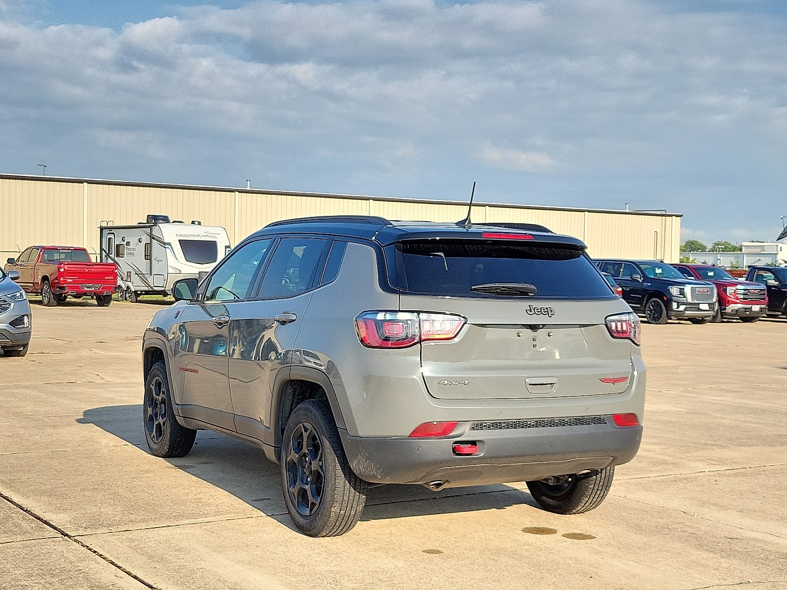 2024 Jeep Compass Trailhawk