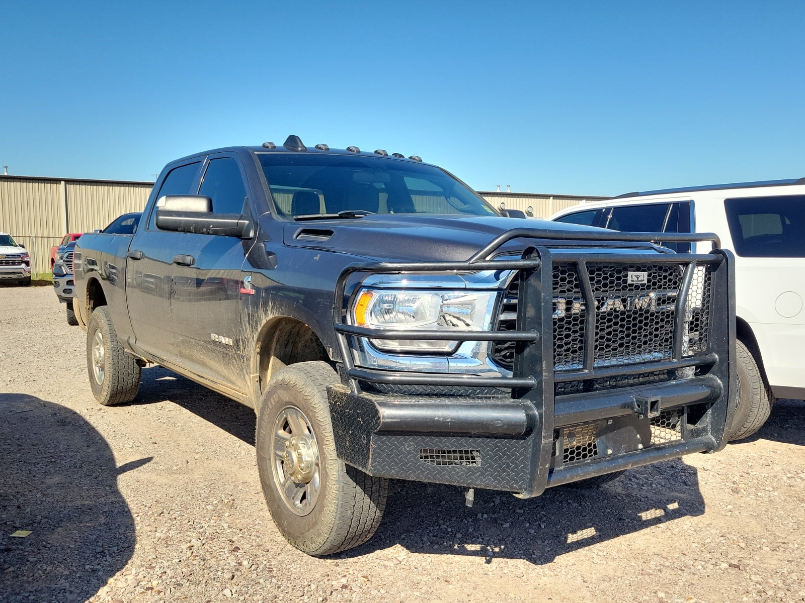 2022 RAM 2500 Tradesman Crew Cab 4x4 6'4" Box