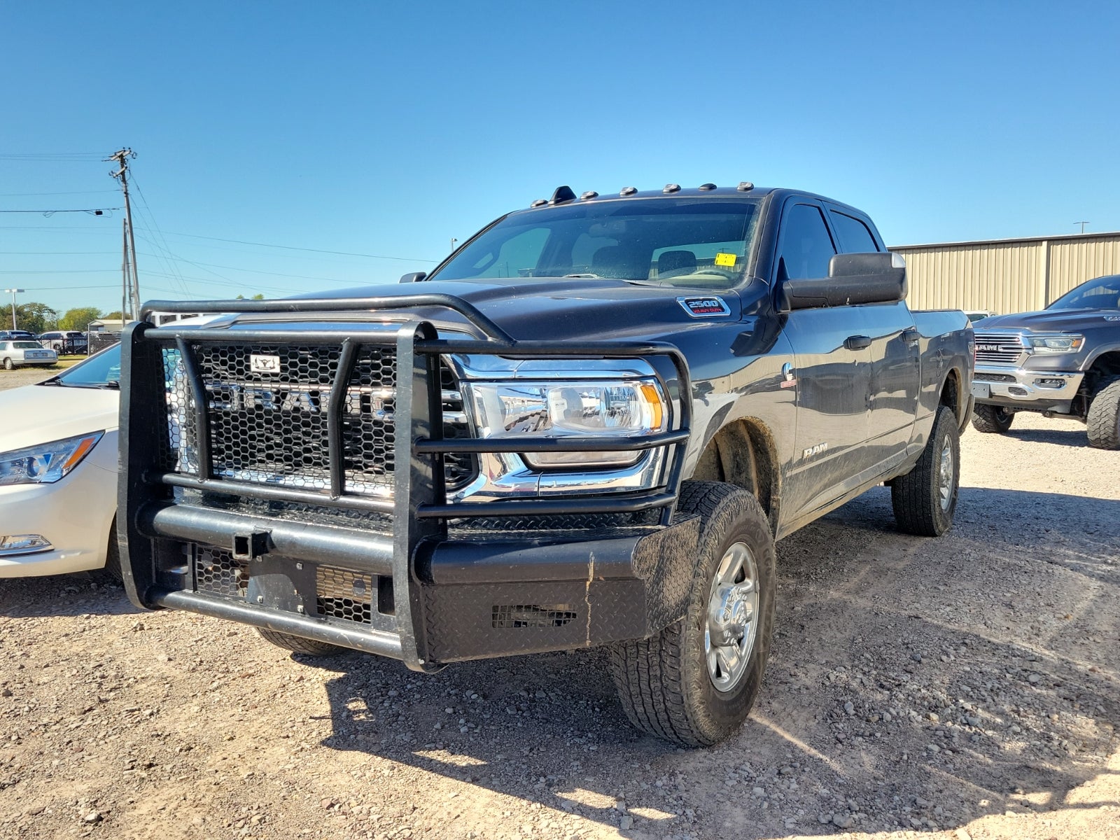 2022 RAM 2500 Tradesman Crew Cab 4x4 6'4" Box