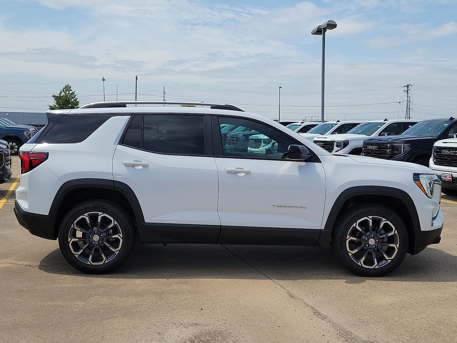 2027 GMC Terrain Elevation