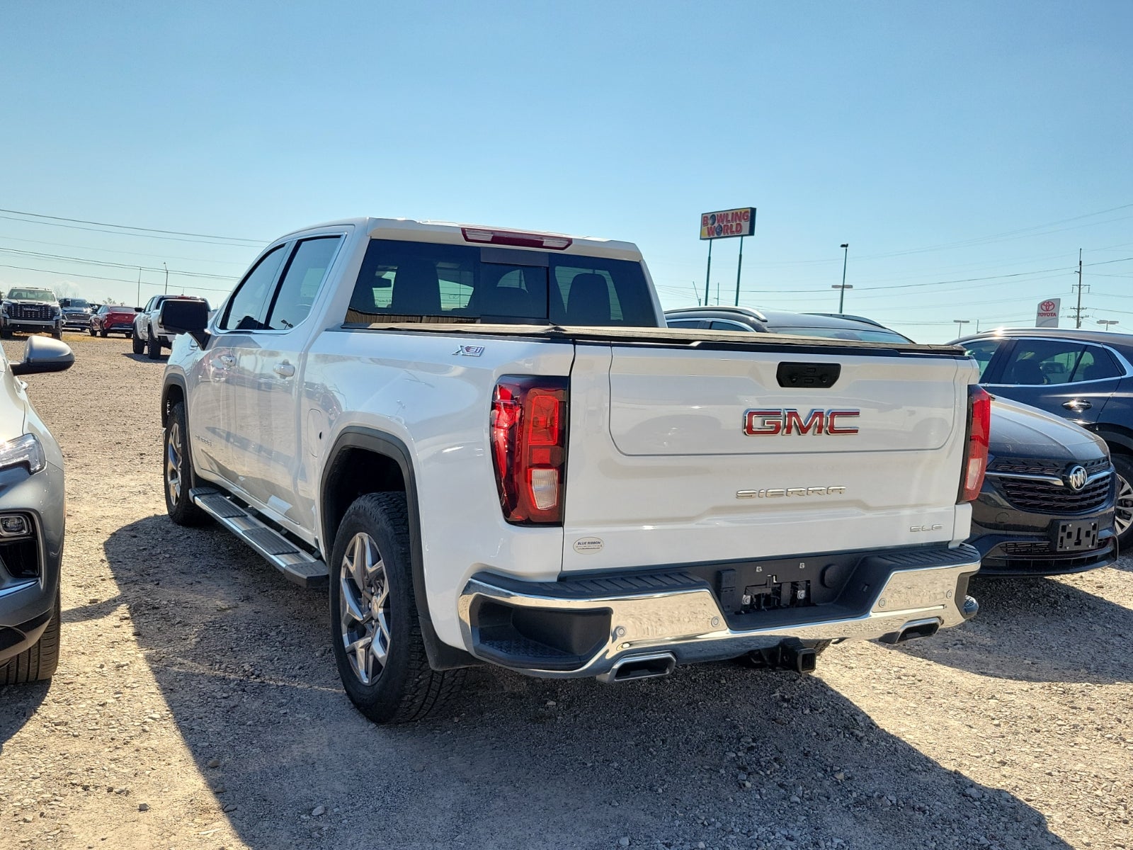 2024 GMC Sierra 1500 SLE