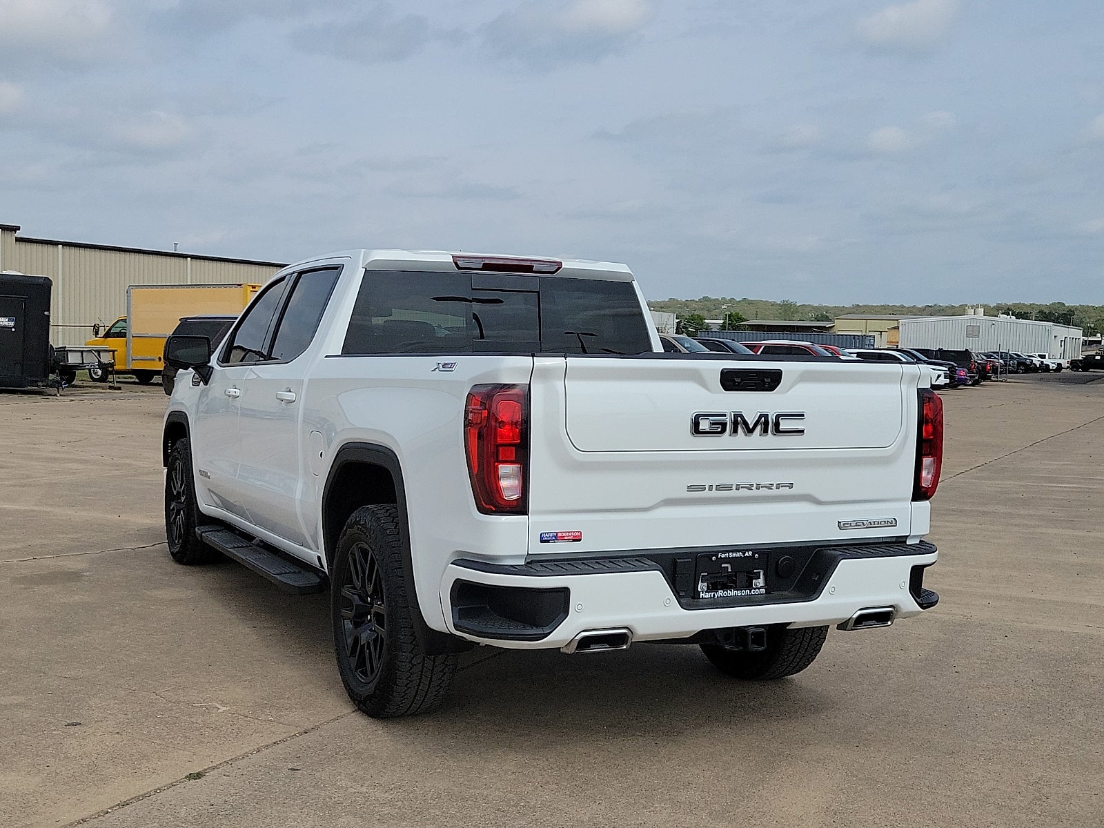 2025 GMC Sierra 1500 Elevation