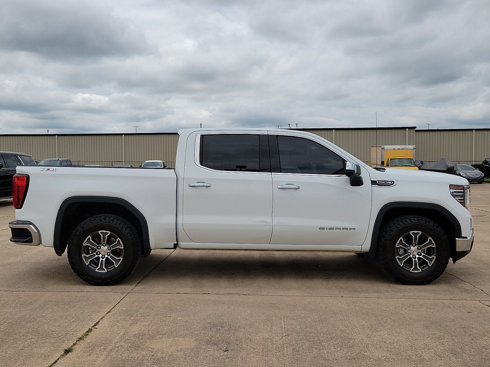 2022 GMC Sierra 1500 SLT