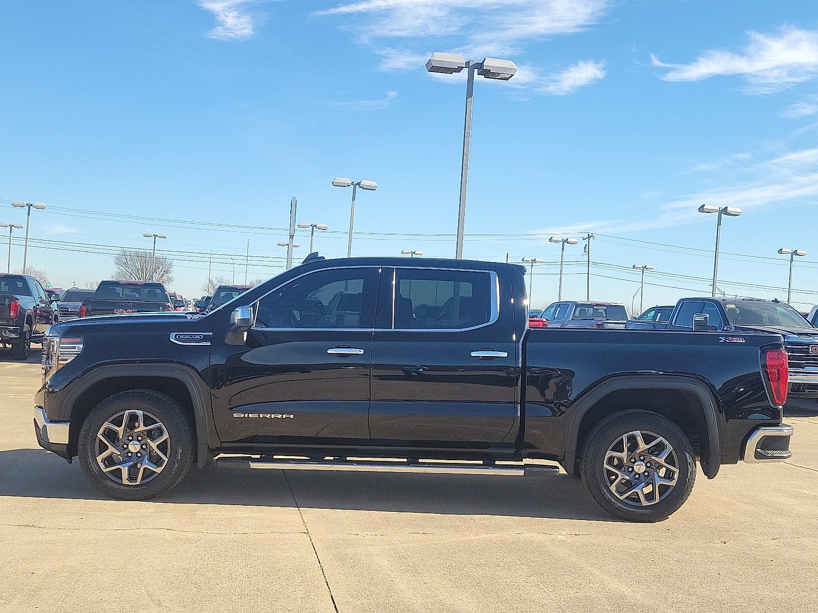 2023 GMC Sierra 1500 SLT