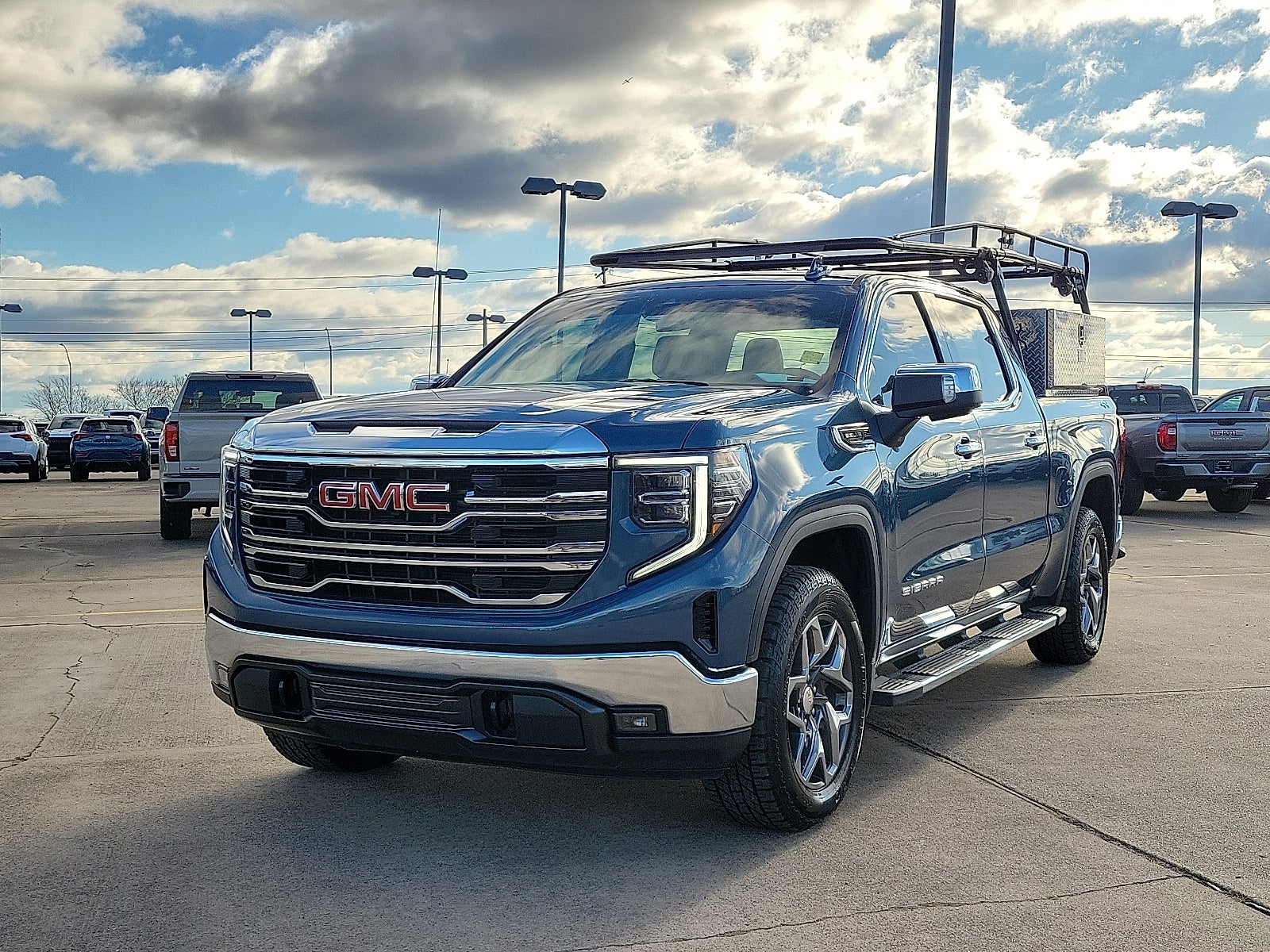 2024 GMC Sierra 1500 SLT