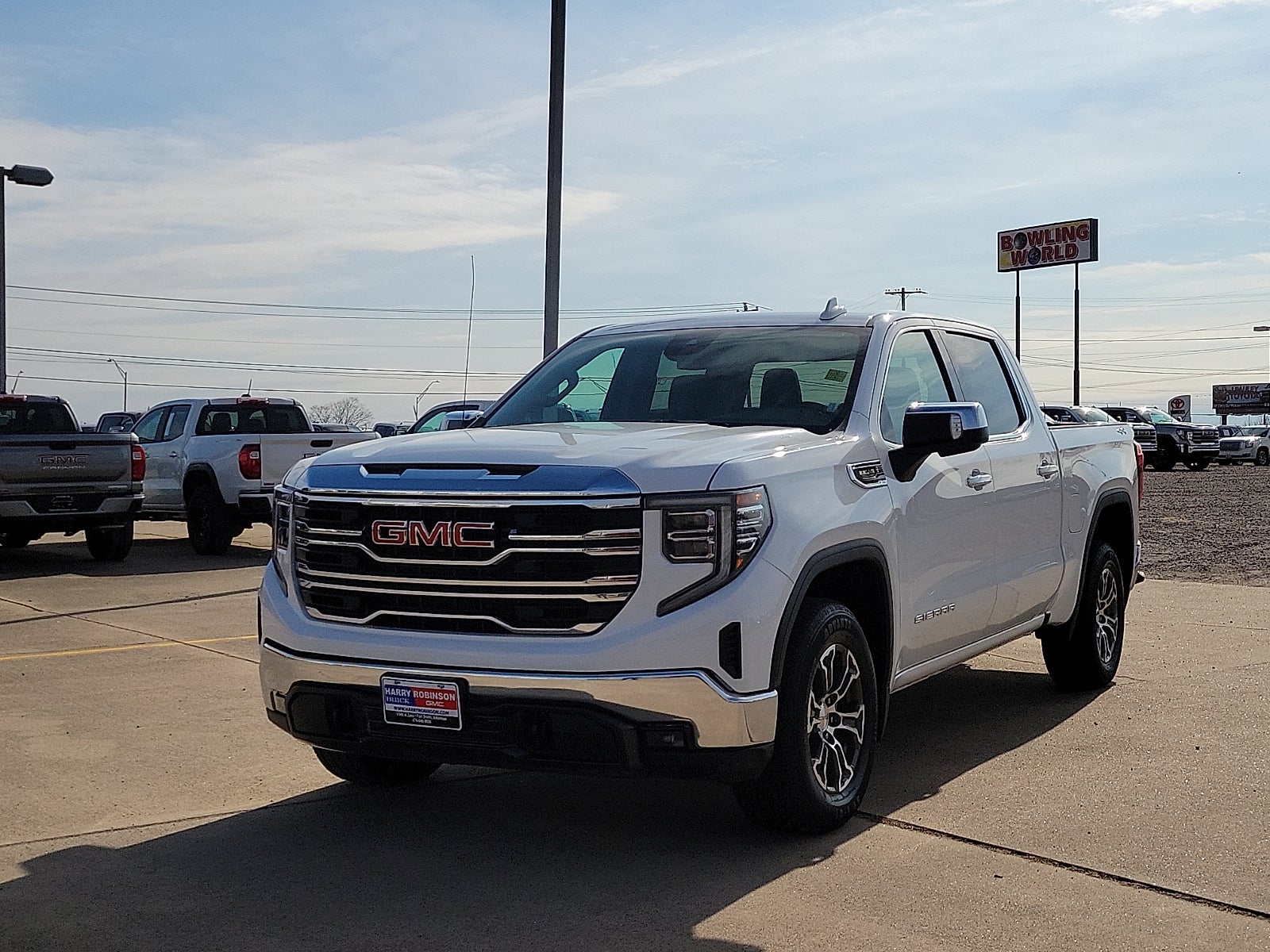 2024 GMC Sierra 1500 SLT
