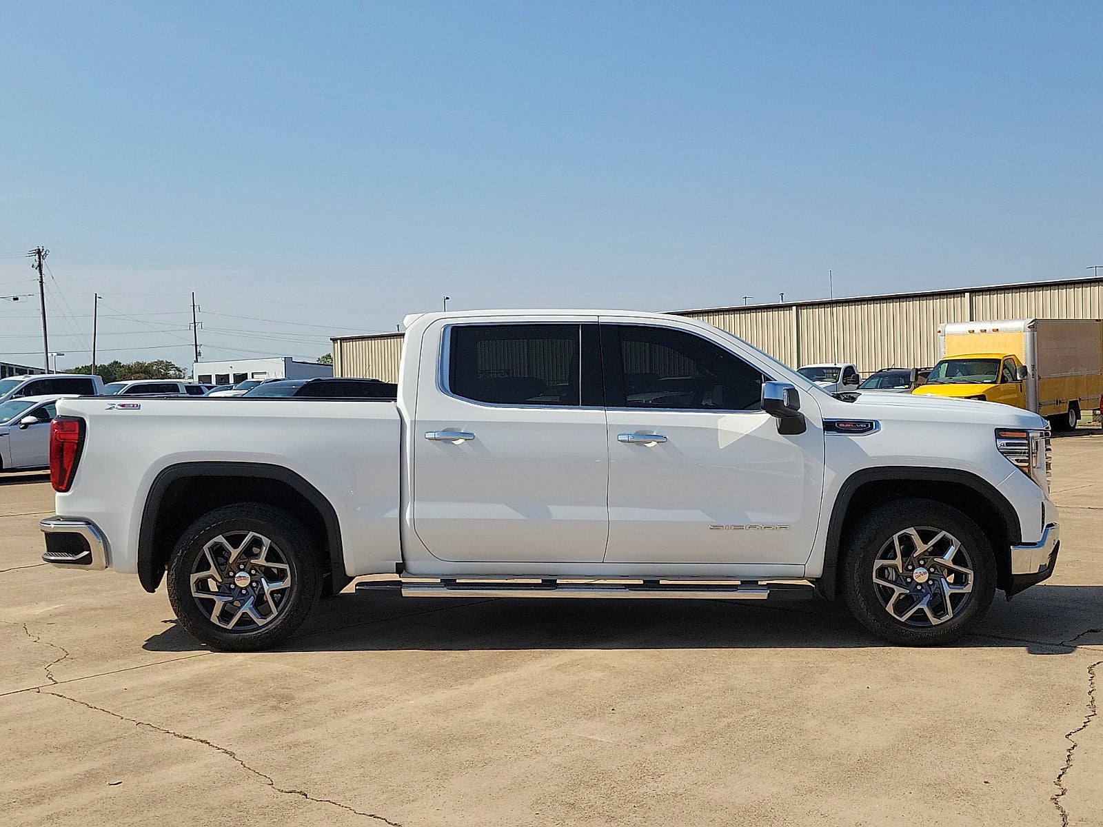 2024 GMC Sierra 1500 SLT