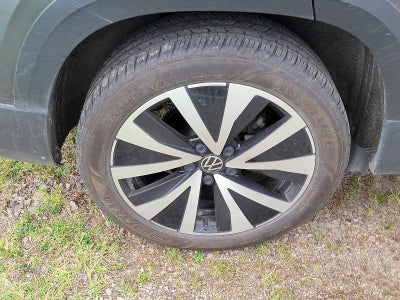 2023 Volkswagen Taos SE