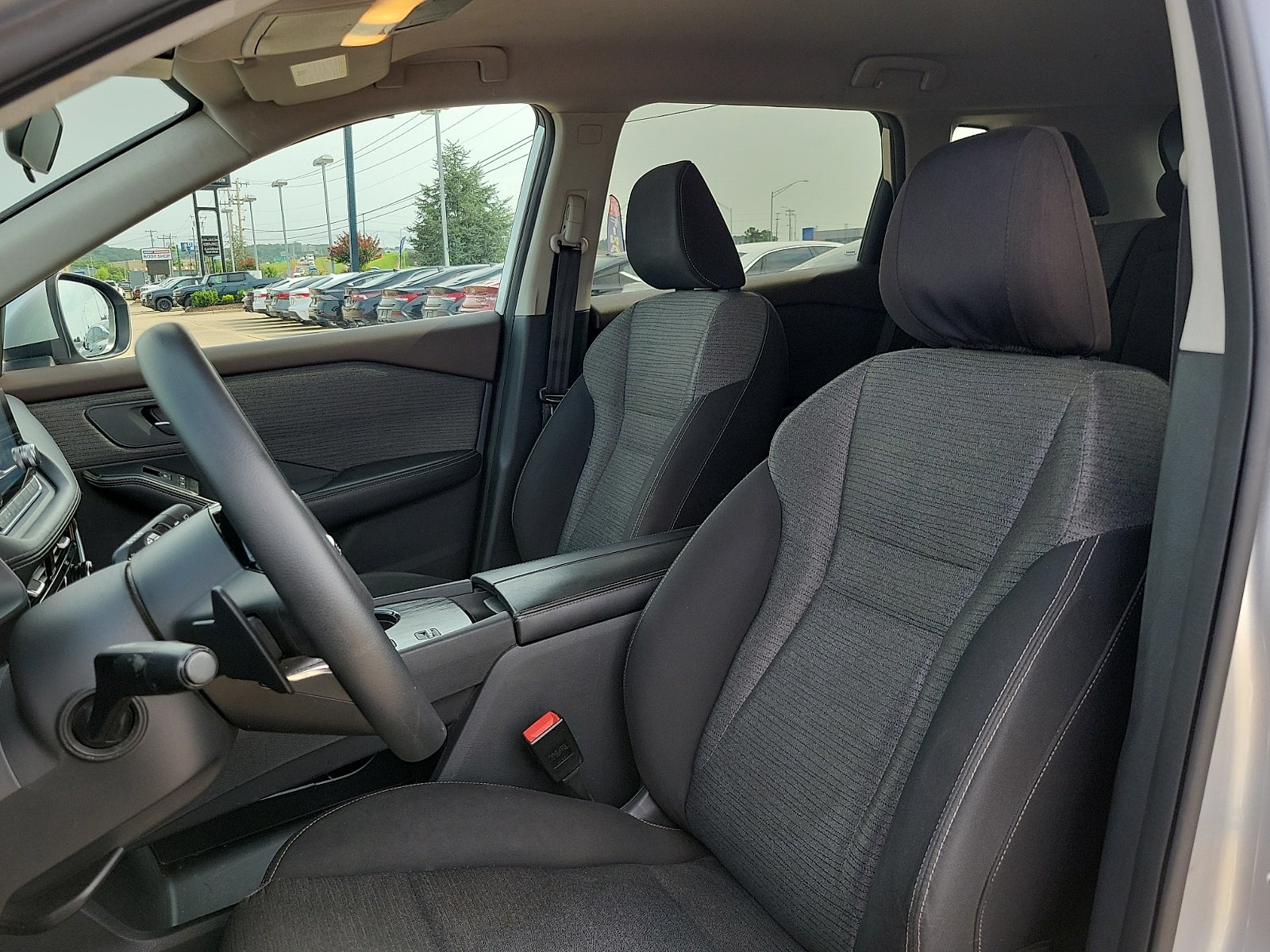 2021 Nissan Rogue SV FWD