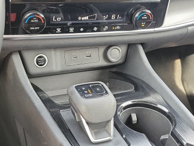 2021 Nissan Rogue SV FWD