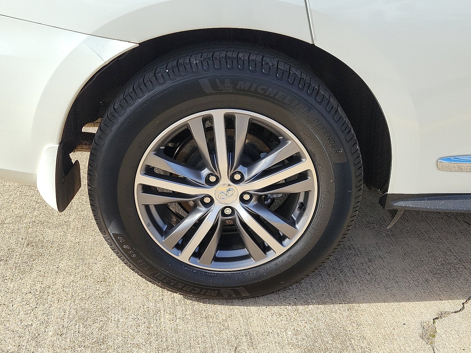 2020 INFINITI QX60 LUXE