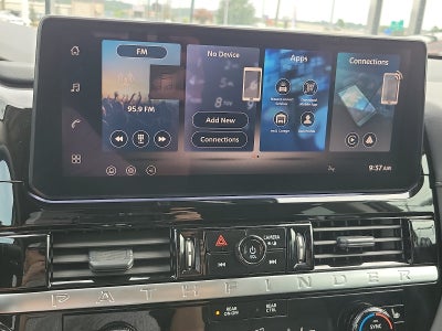 2026 Nissan Pathfinder SV