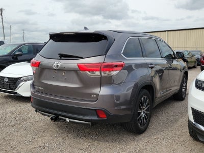 2017 Toyota Highlander SE