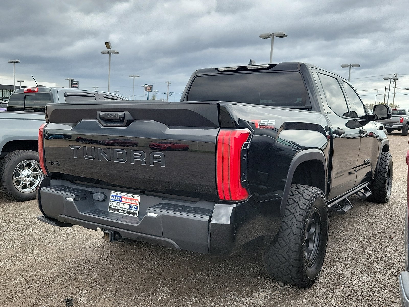 2023 Toyota Tundra 4WD SR5