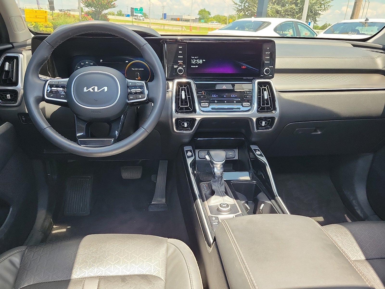 2023 Kia Sorento SX
