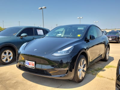 2024 Tesla Model Y LONG RANGE