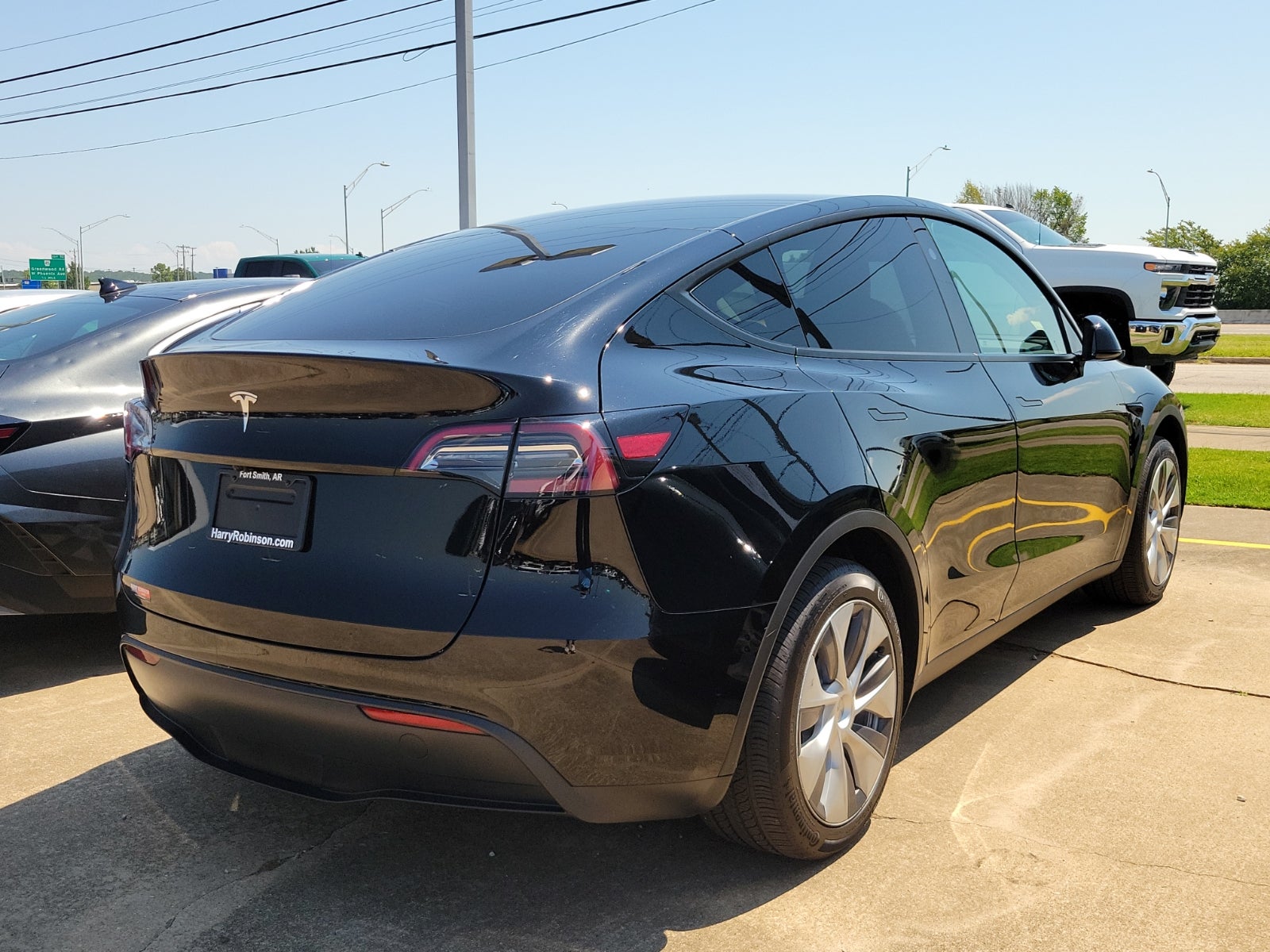2024 Tesla Model Y LONG RANGE