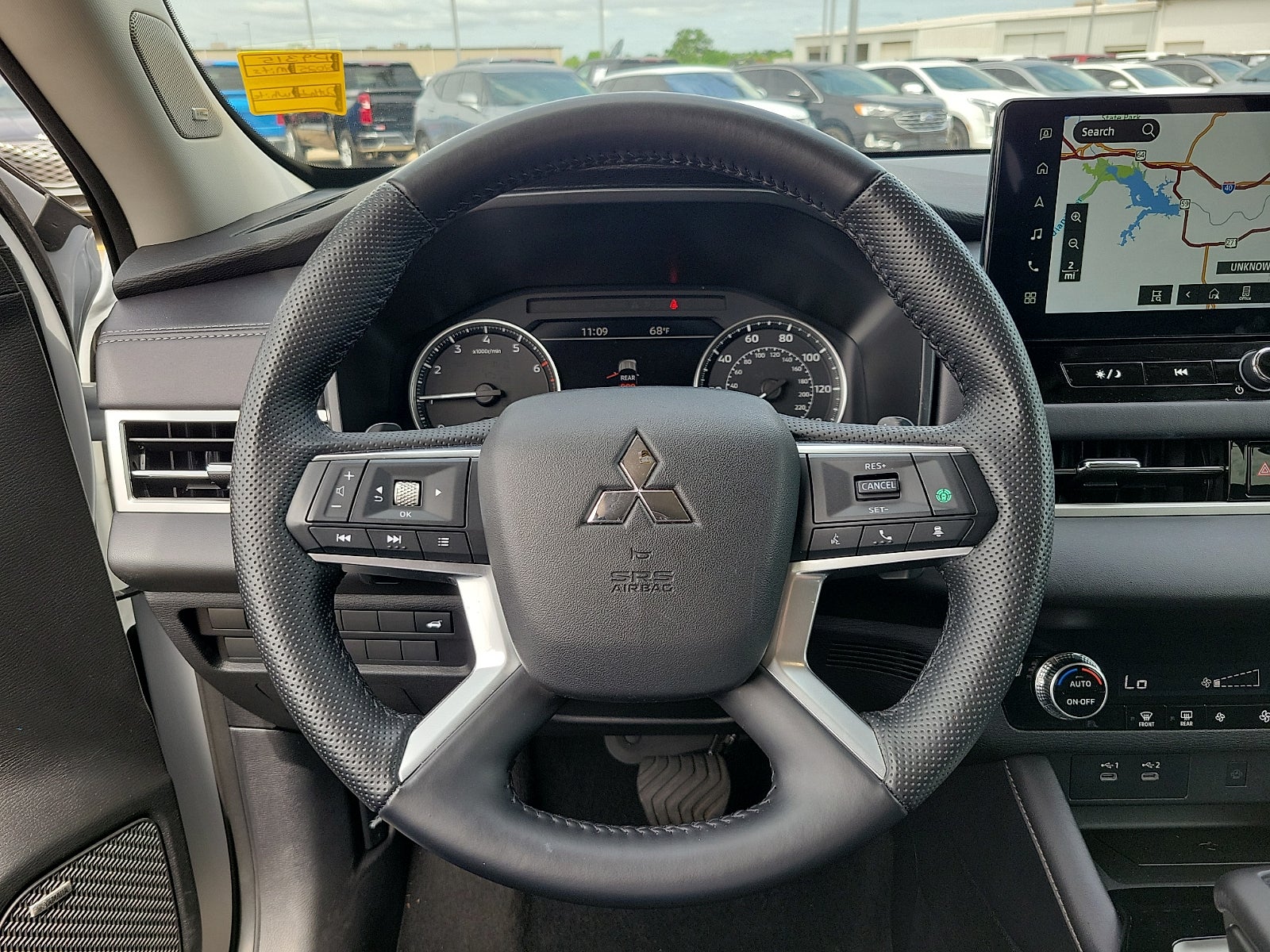 2025 Mitsubishi Outlander SE