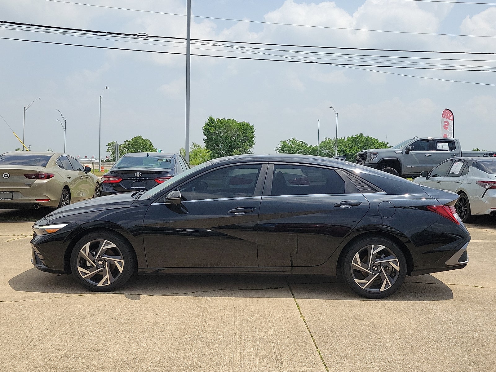 2024 Hyundai Elantra Limited