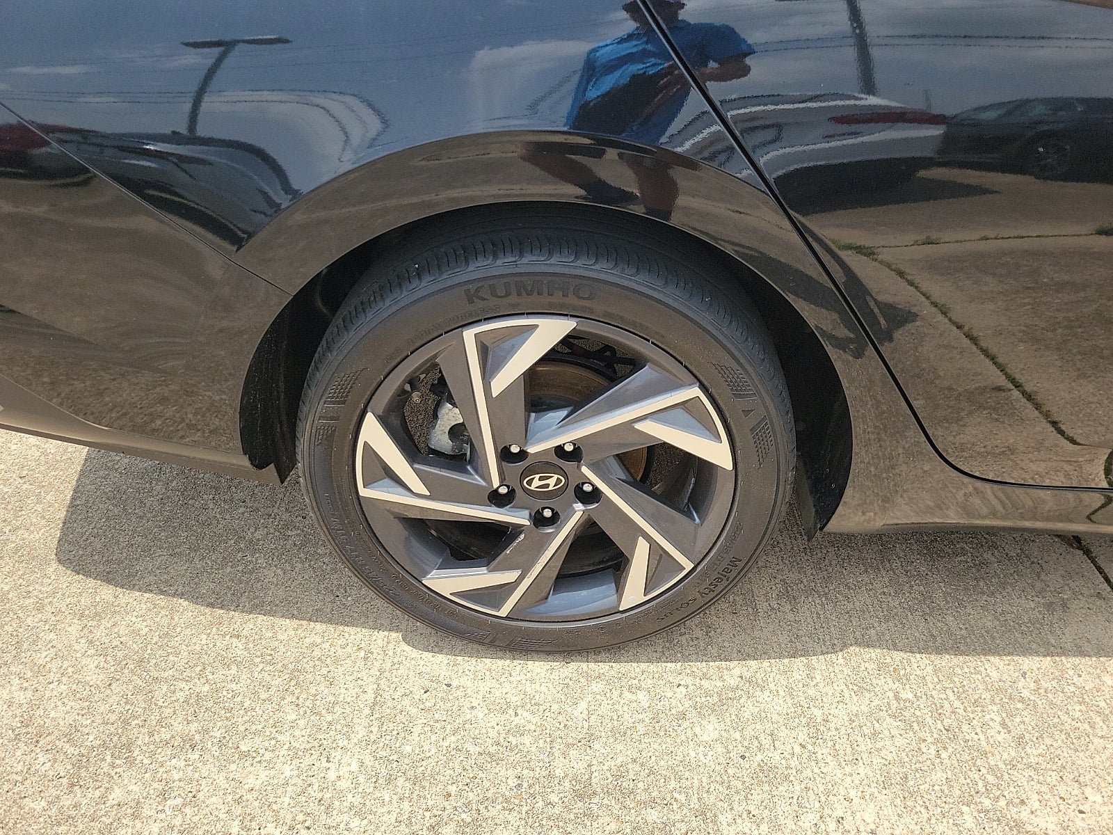 2024 Hyundai Elantra Limited
