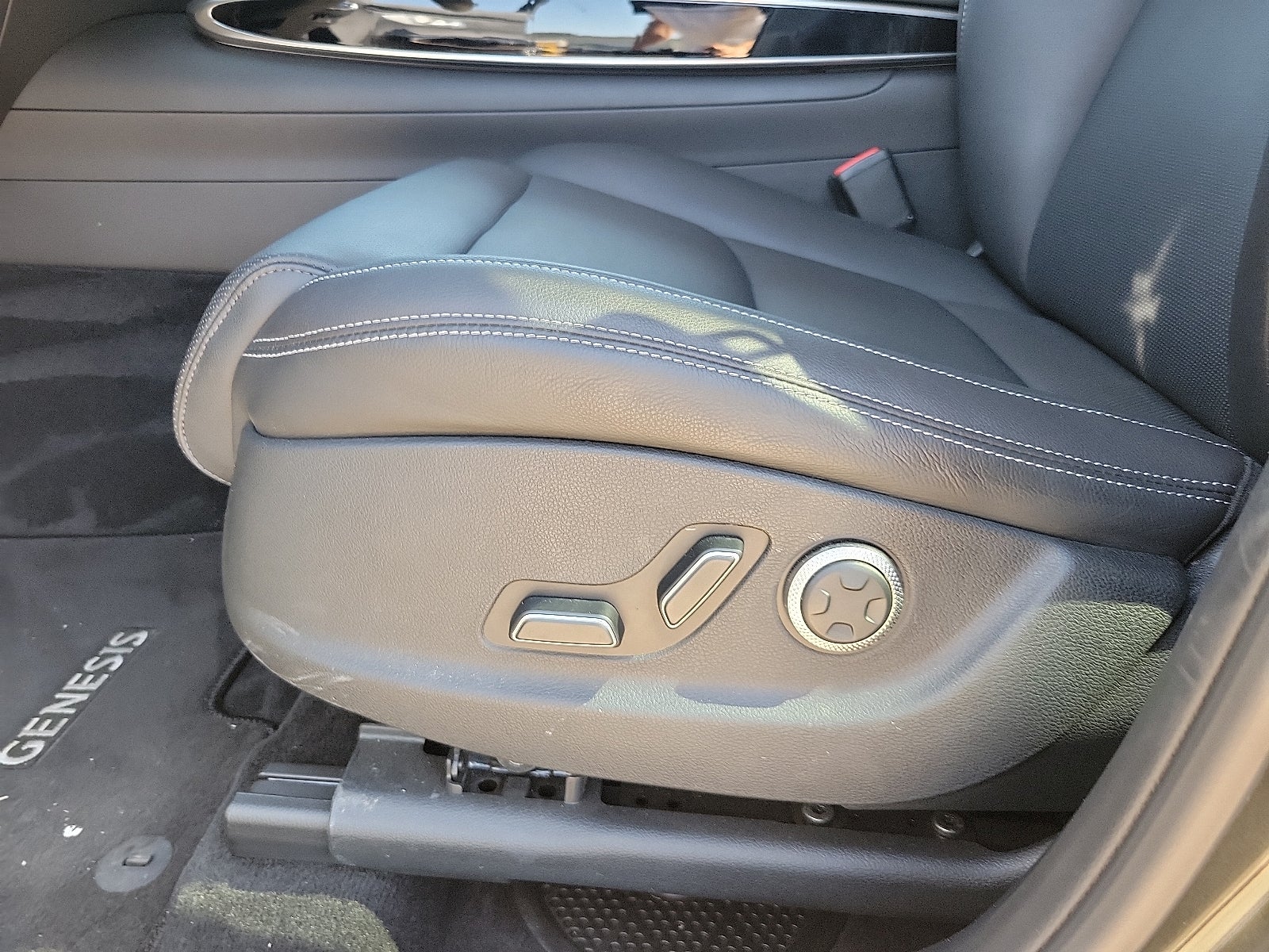 2025 Genesis GV70 2.5T