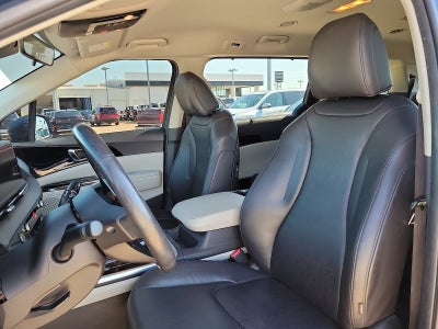 2023 Kia Carnival EX